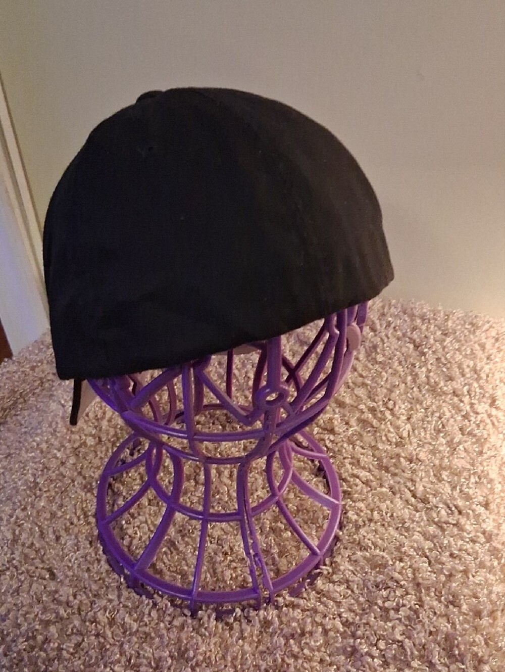Black Baseball Cap - Picture 2 of 3